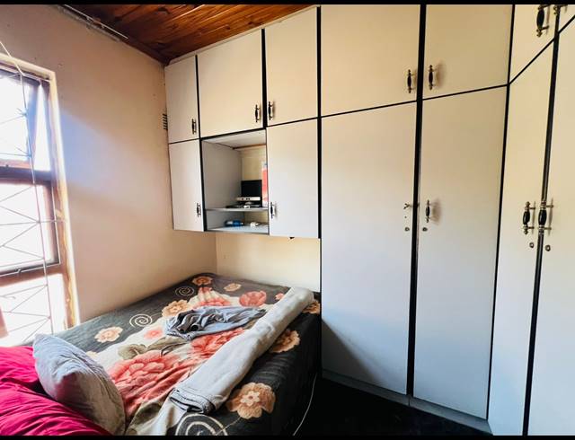 3 BEDROOM HOUSE FOR SALE IN HILLGROVE